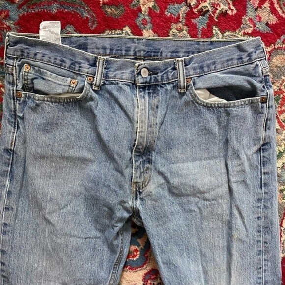LEVIS 505 Classic Jeans 38 Waist - Inseam Measures 28" Thrashed Classic - Picture 12 of 16